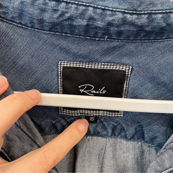 Rails Chambray Denim Top Button Up Size XS - Picture 11 of 11